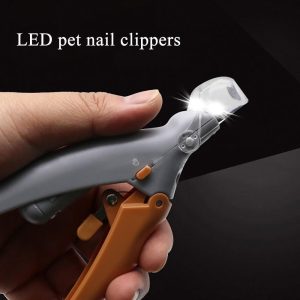 LED Pet Nail Clippers | 5x Magnification with Safety Guard